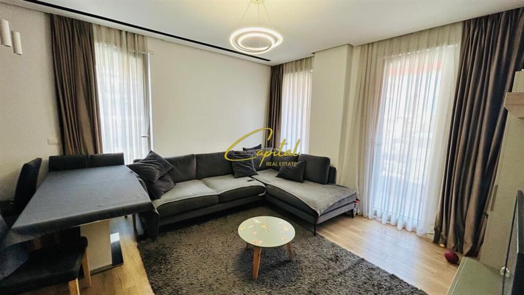 SHITET APARTAMENT 1+1 RING CENTER 210.000 EURO