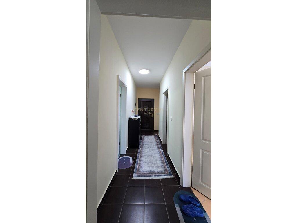 Apartament 2+1+2 për qira në Idriz Dollaku – Verandë 57m²