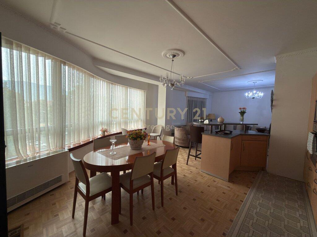 APPARTAMENTO 3+1+2 + POSTO AUTO IN AFFITTO, VIA ELBASAN, TIRANA!