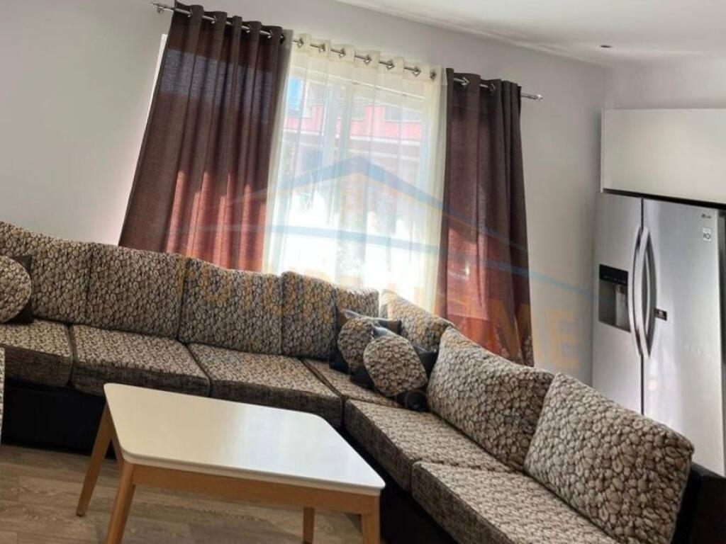 🏡 Apartament me qira 2+1 – Rruga “5 Maji”, Tiranë