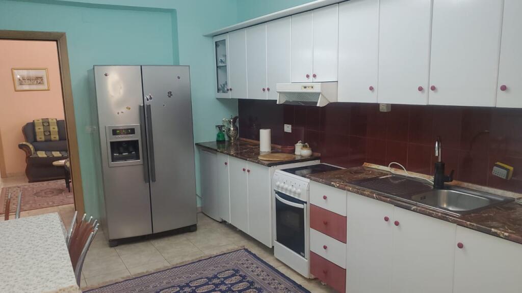 Jepet me qera apartament 2+1