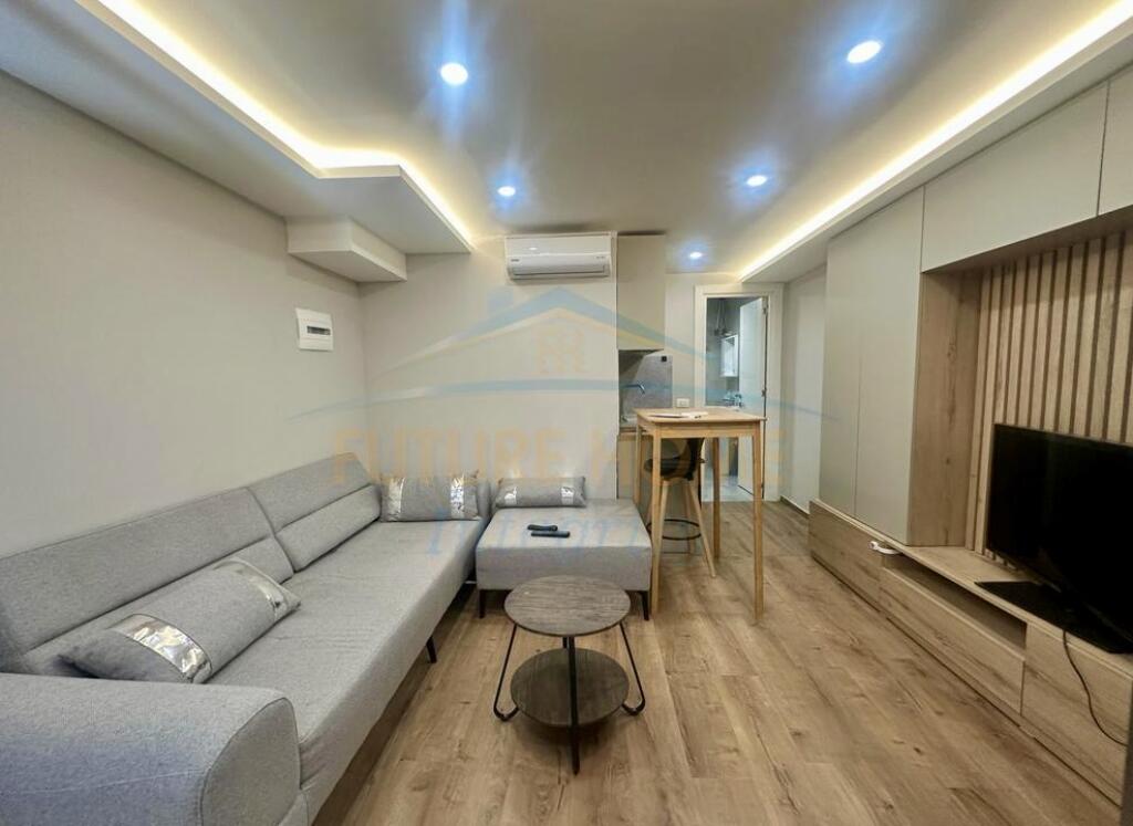 Affitto, Appartamento 1+1, Centro, Tirana.