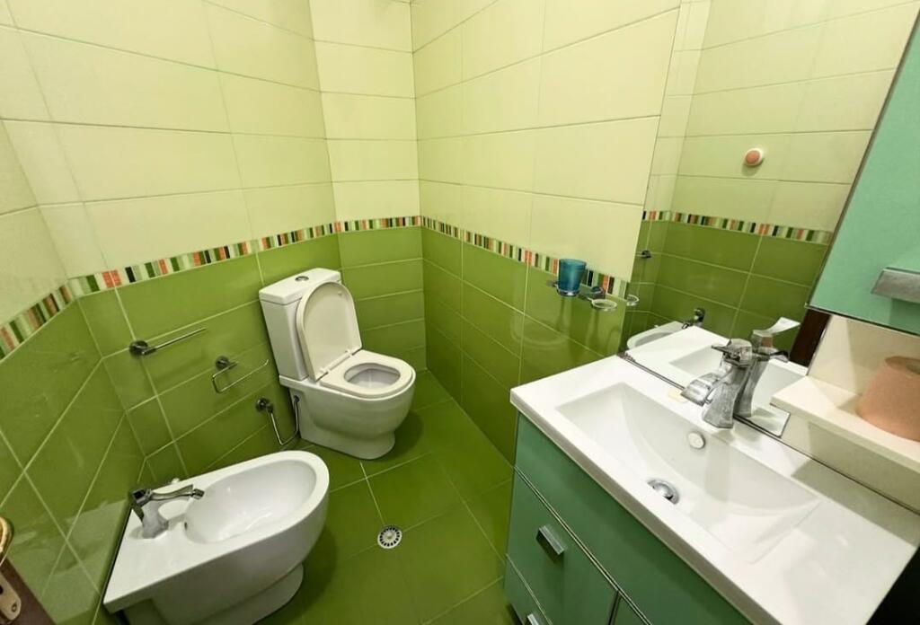 Appartamento 3+1 in vendita in Via Kavajes.
