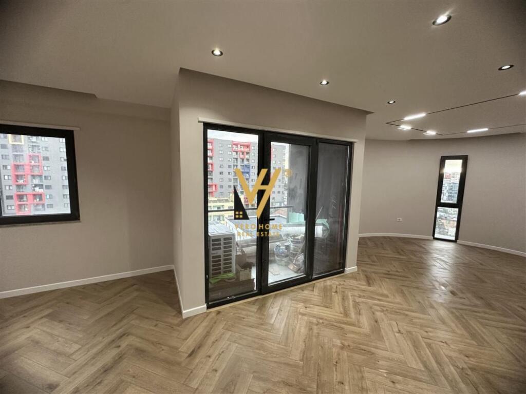 OFFICE 126 M2 FOR RENT AT REZ OASIS, NEW RING 1,250 EURO