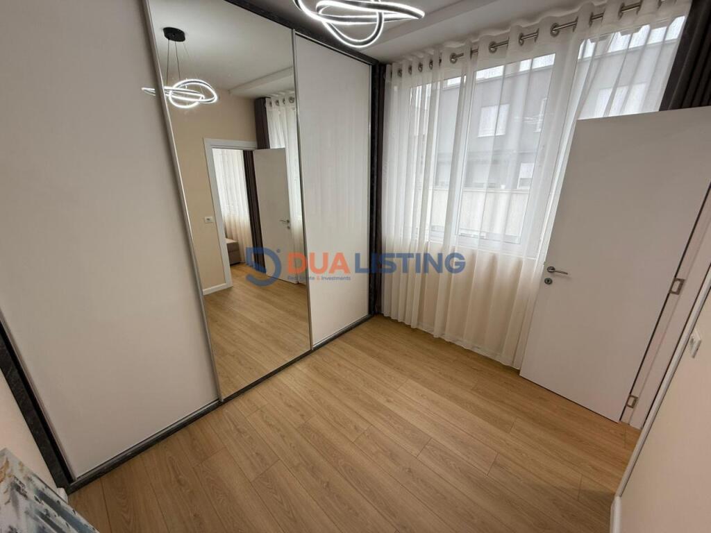 Shitet apartament 2+1+2 Rruga Dritan Hoxha ne Laprake!