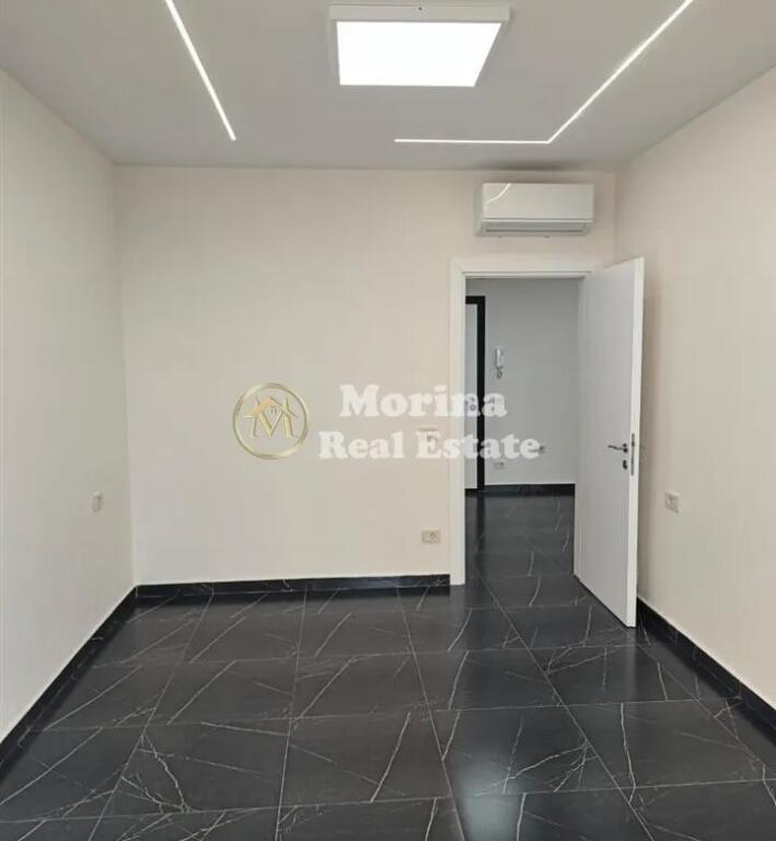 Rent, Office, Mine Peza Street, 550 Euro/Month