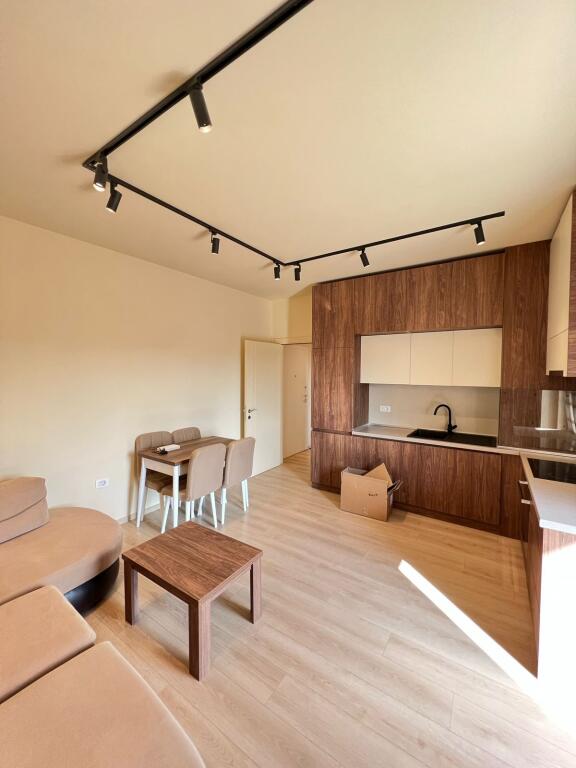 🏢✨ Apartament 1+1 me qira – Ministria e Drejtësisë