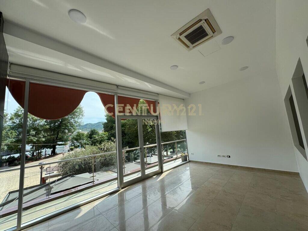 FOR RENT 170M2, COMMERCIAL SPACE AT THE TIRANA LAKE!
