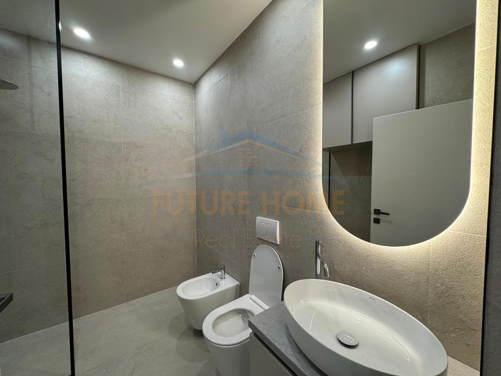 For sale, Apartment 2+1, 21 Dhjetori, Tirana.