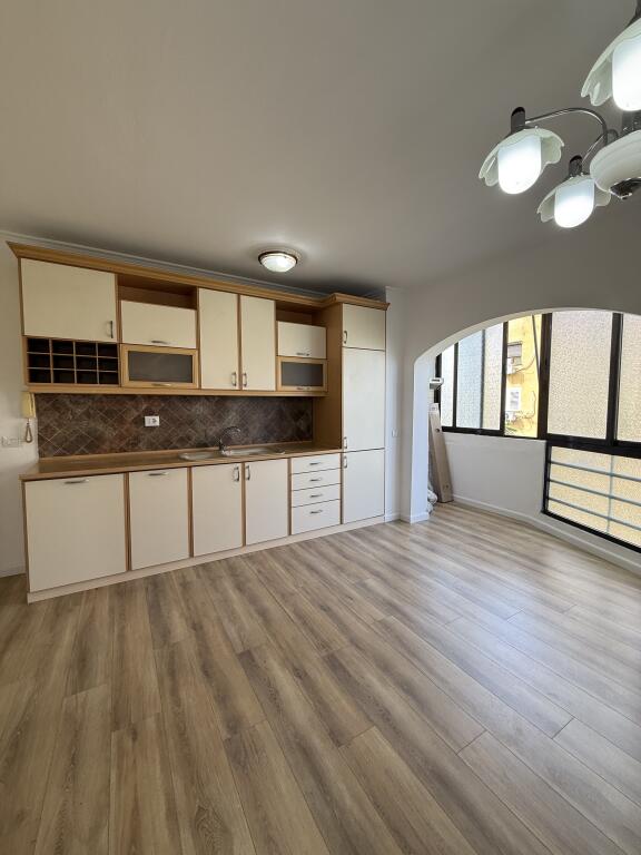 Shitet apartament te Ish Fusha e Aviacionit