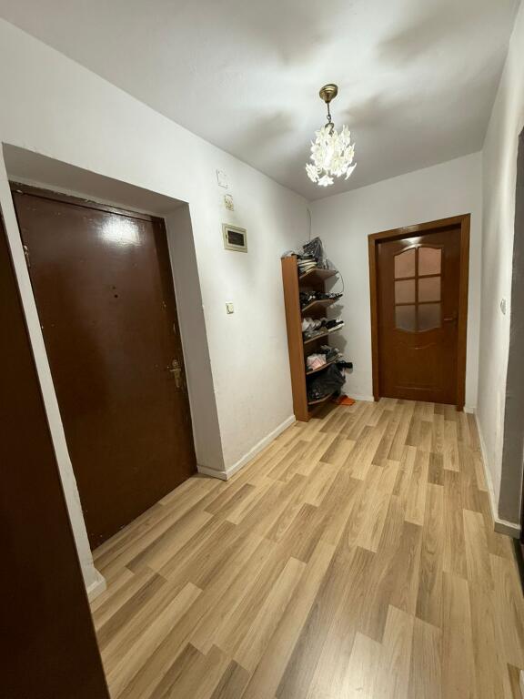 Jepet Apartament me qera