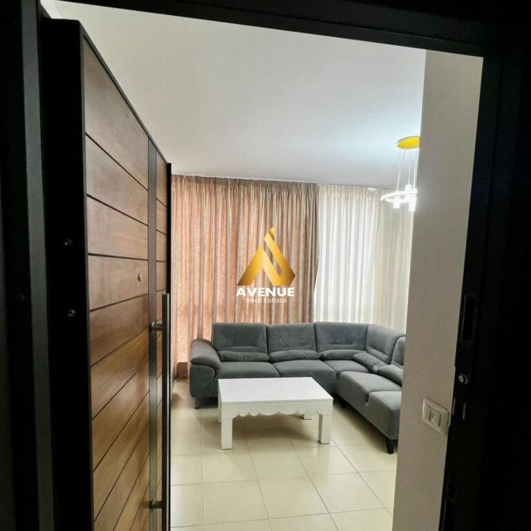 JEPET ME QIRA APARTMENT 2+1 BULEVARDI I RI, TIRANE