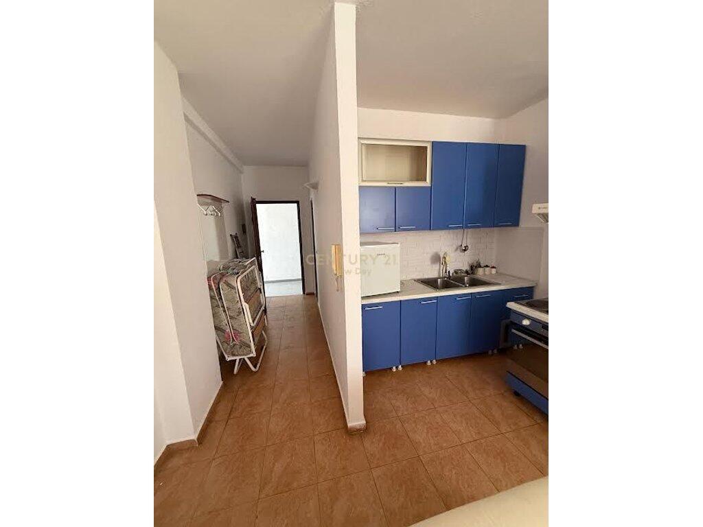 Studio apartment for rent on the beach 300 Euro