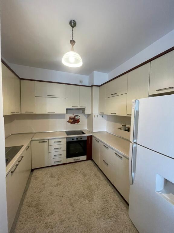 Apartament per qera  2+1 tek Salillari,kopshti zoologjik