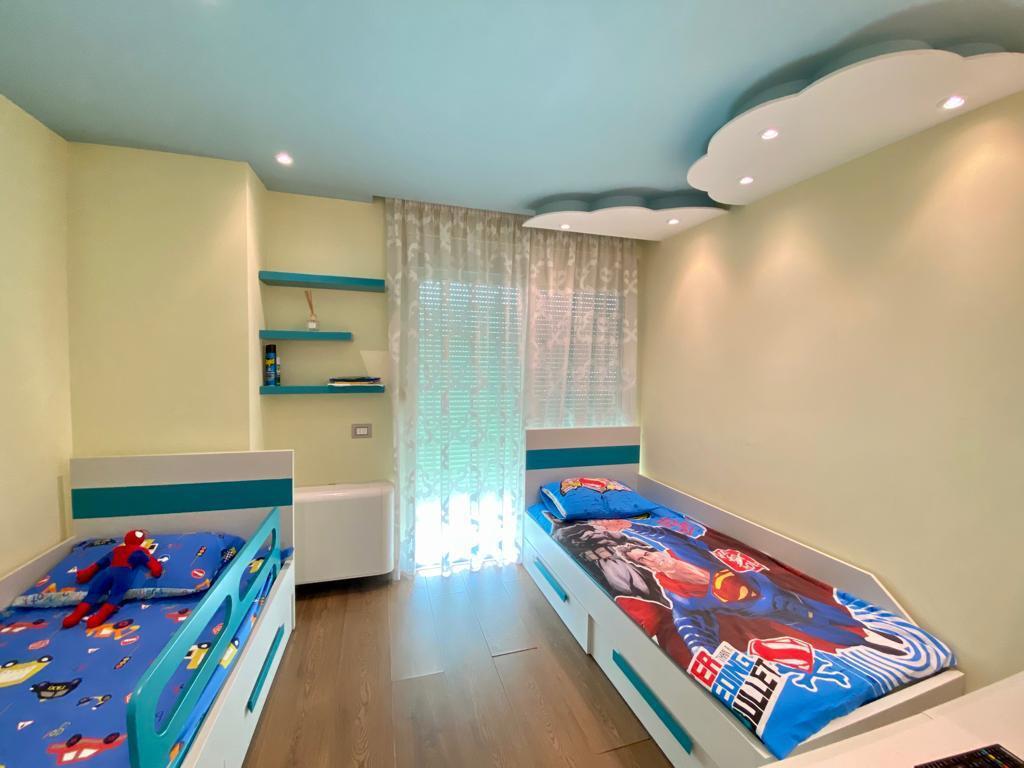 🏡 Appartamento 3+1 con Veranda – Presso il Lago Secco 🌿