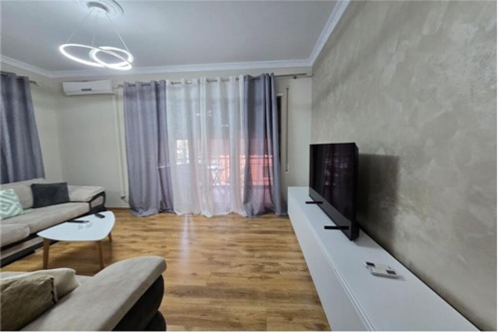 APARTAMENT 2+1 PER QIRA TEK KOMPLEKSI DELIJORGJI!