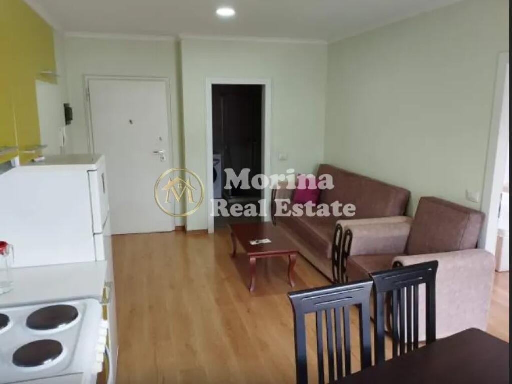 Qera,Apartament 1+1+Ballkon, 21 Dhjetori, 450 euro/muaj