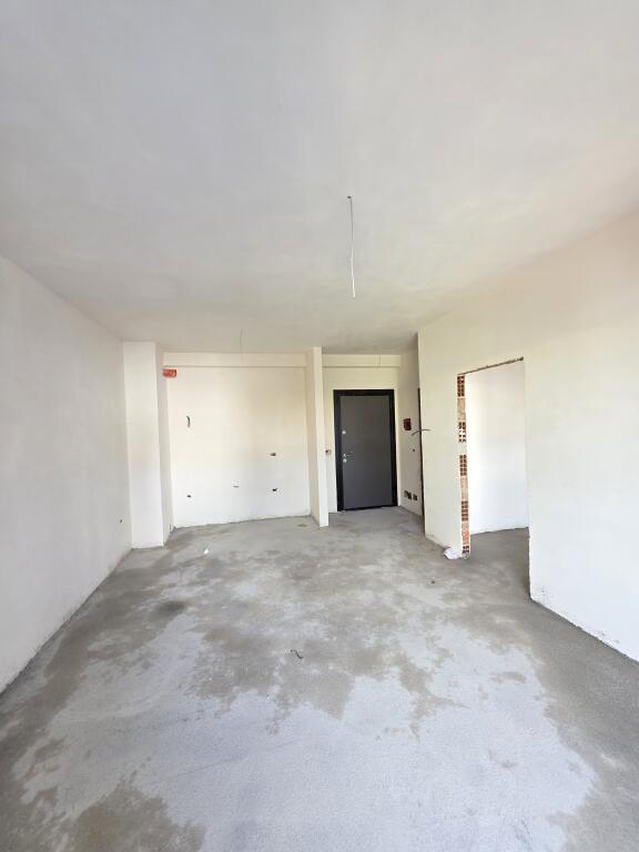 Apartment 1+1 Dibres Street, Opposite Qsut, Amerikan 2