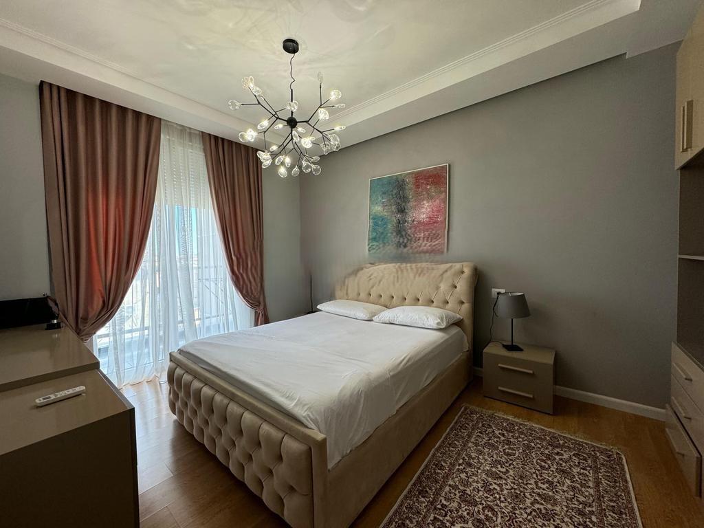 JAPIM ME QIRA APARTAMENT 1+1 PRANE 21 DHJETORIT