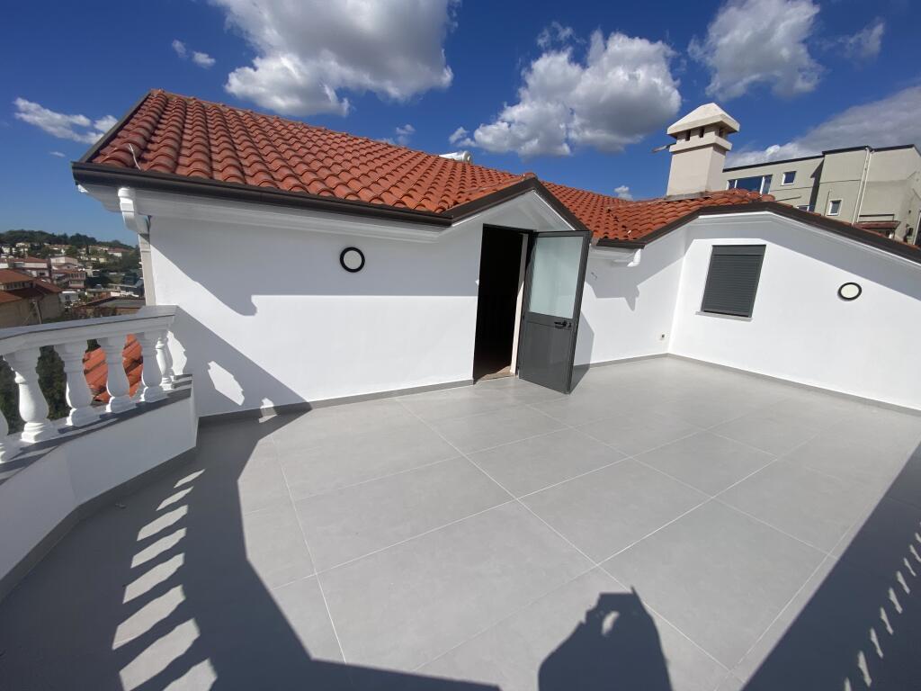 Three-storey villa for rent, new Sauk near BKT, price 1200 euros