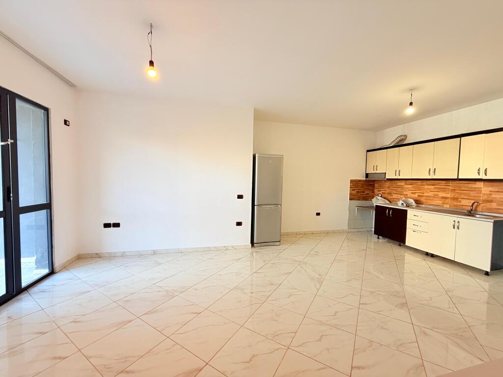 JEPET ME QIRA APARTAMENT 2+1 NE ASTIR