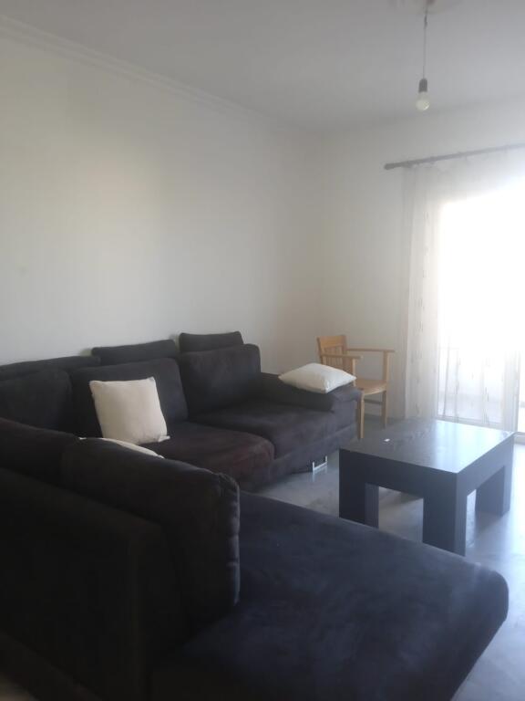 Apartament me qera 2+1