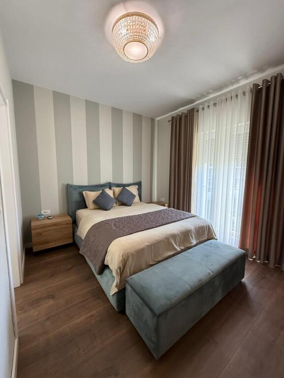 Apartament 3+1 per qira tek Liqeni i Thate, Kompleksi Park Life