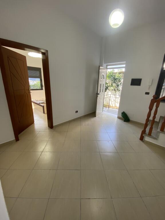 2+1,furnished at bkt sauk i ri,price 450 euro
