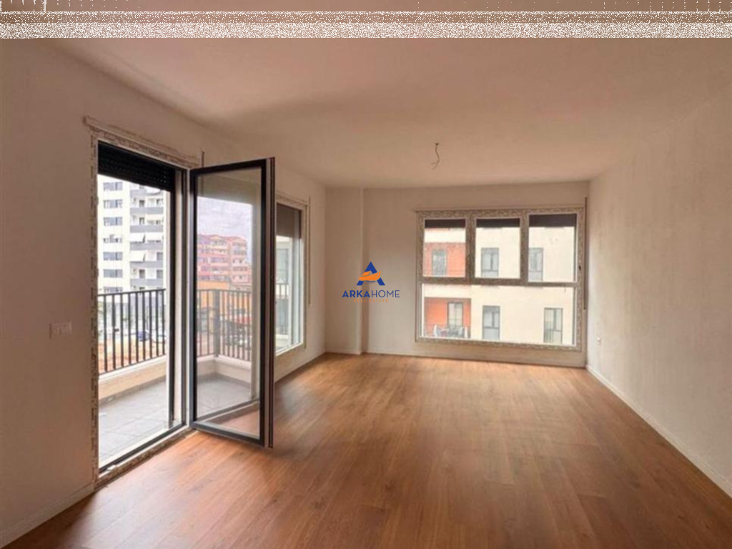 APARTAMENT ME QERA 2+1+BALLKON TE "DON BOSKO, PERBALLE GJYKATES ADMINISTRATIVE" 600 EURO