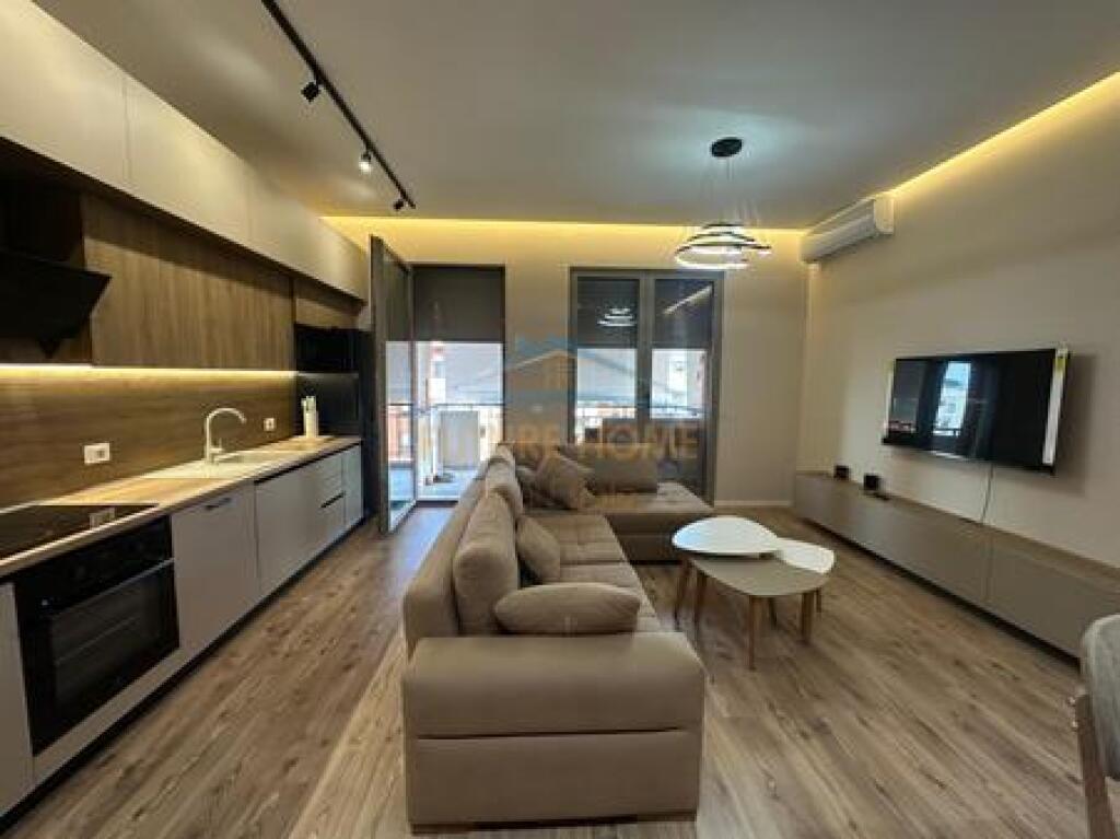 Qira,Apartament 1+1 Kompleksi Delijorgji !