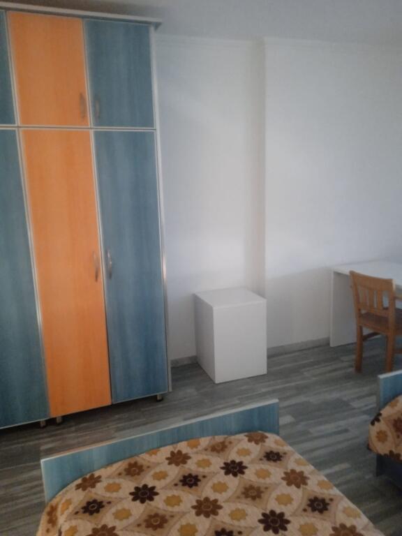 Apartament me qera 2+1
