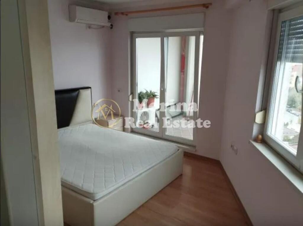 Qera,Apartament 1+1+Ballkon, 21 Dhjetori, 450 euro/muaj