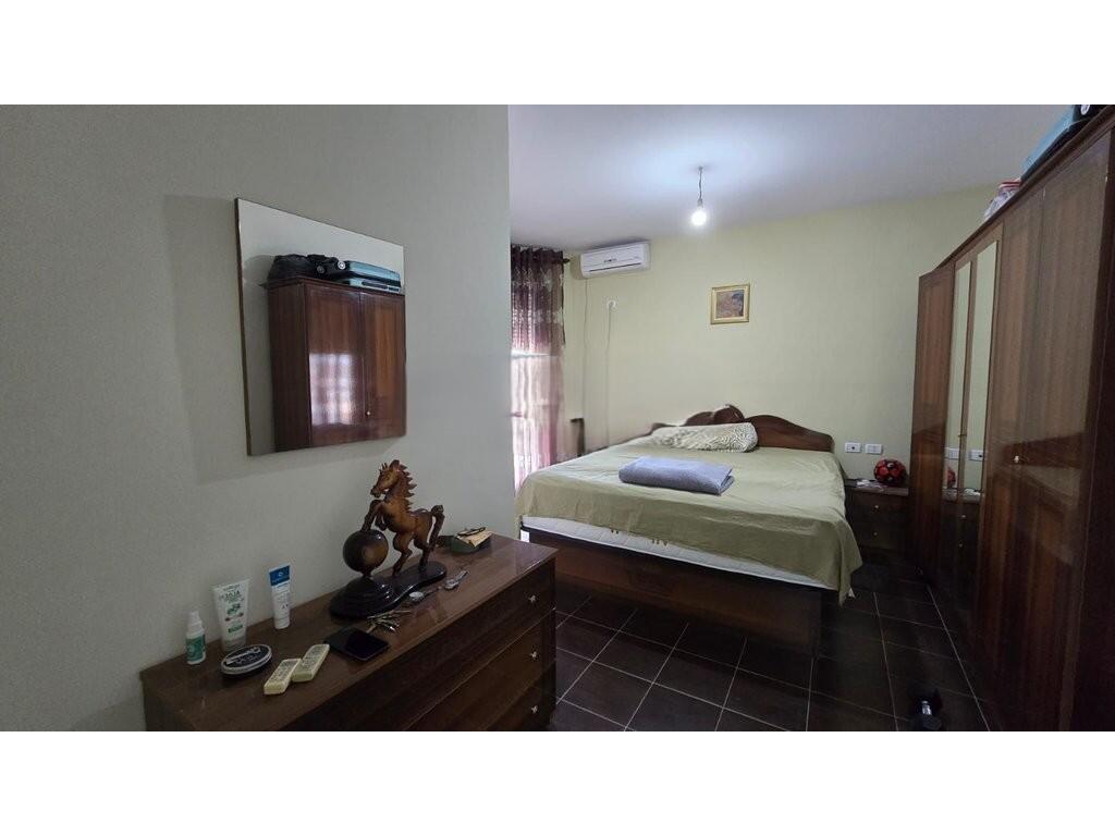 APARTAMENT 2+1+2+VERANDE PER QIRA NE ALI DEM! 700 € /Muaj