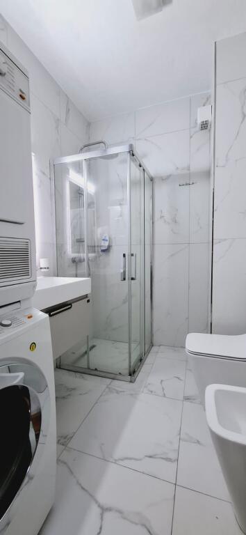 APARTAMENT ME QERA 1+1 KODRA E DIELLIT 650 EURO