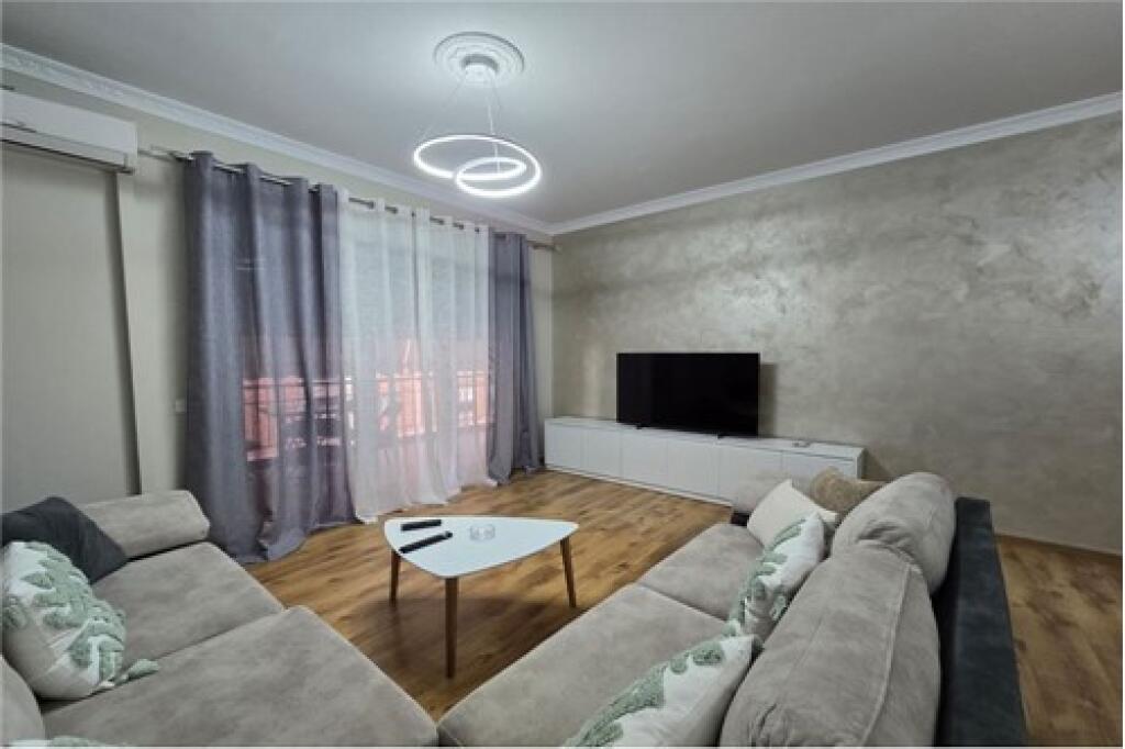 APARTAMENT 2+1 PER QIRA TEK KOMPLEKSI DELIJORGJI!