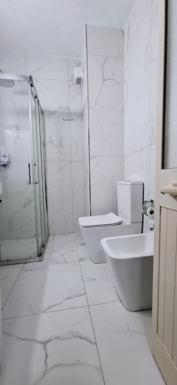APARTAMENT ME QERA 1+1 KODRA E DIELLIT 650 EURO