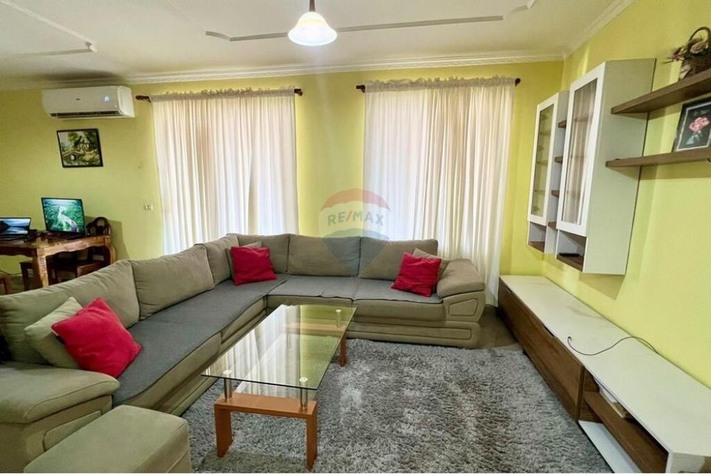 APARTAMENT 2+1+2 ME QIRA NE ASTIR