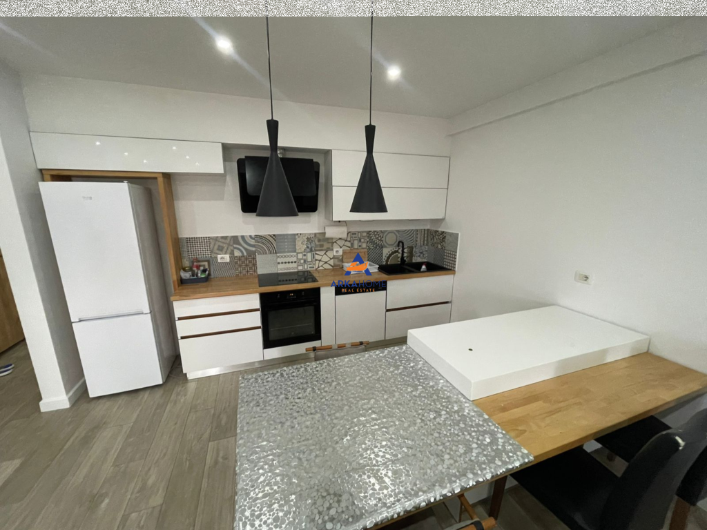 JEPET APARTAMENT ME QERA 2+1+2BALLKONE TE "REZIDENCA KODRA E DIELLIT 1" 1700 EURO