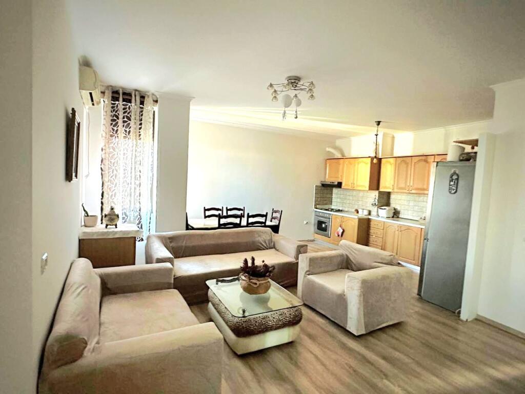 Appartamento In Affitto 2+1 A Porcelan (ID B2201469) Tirana