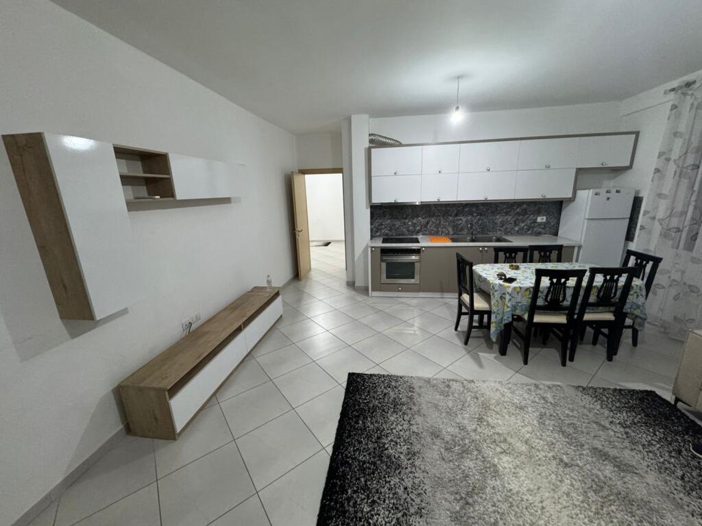 Apartament me qera 3+1 ne Astir