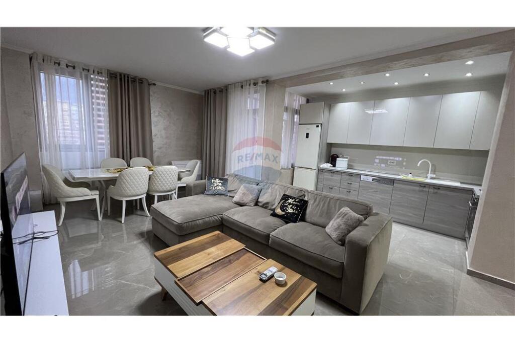 Apartament - Për Qira - Rruga Abdi Toptani