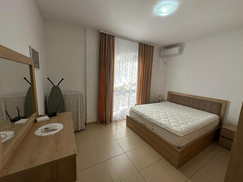 Affitto Appartamento 1+1 con Balcone nella Zona più Richiesta di Tirana