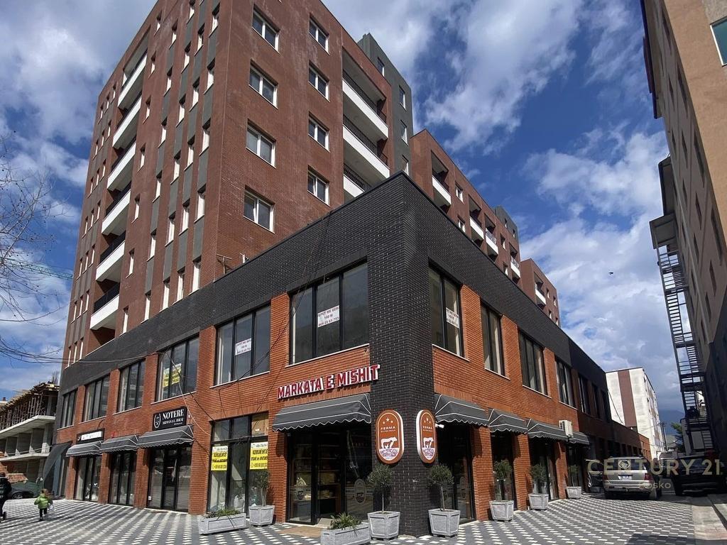 Kamez, Appartamento 3+1+2 in vendita