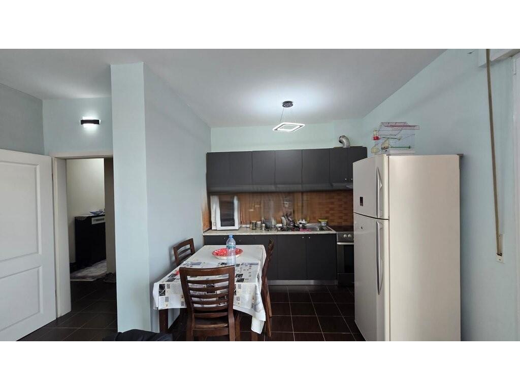 APARTAMENT 2+1+2+VERANDE PER QIRA NE ALI DEM! 700 € /Muaj