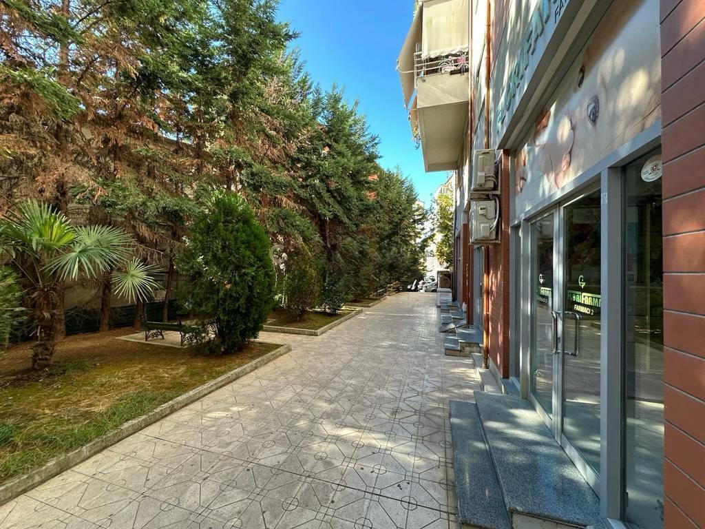 Affitto Appartamento 1+1 con Balcone nella Zona più Richiesta di Tirana
