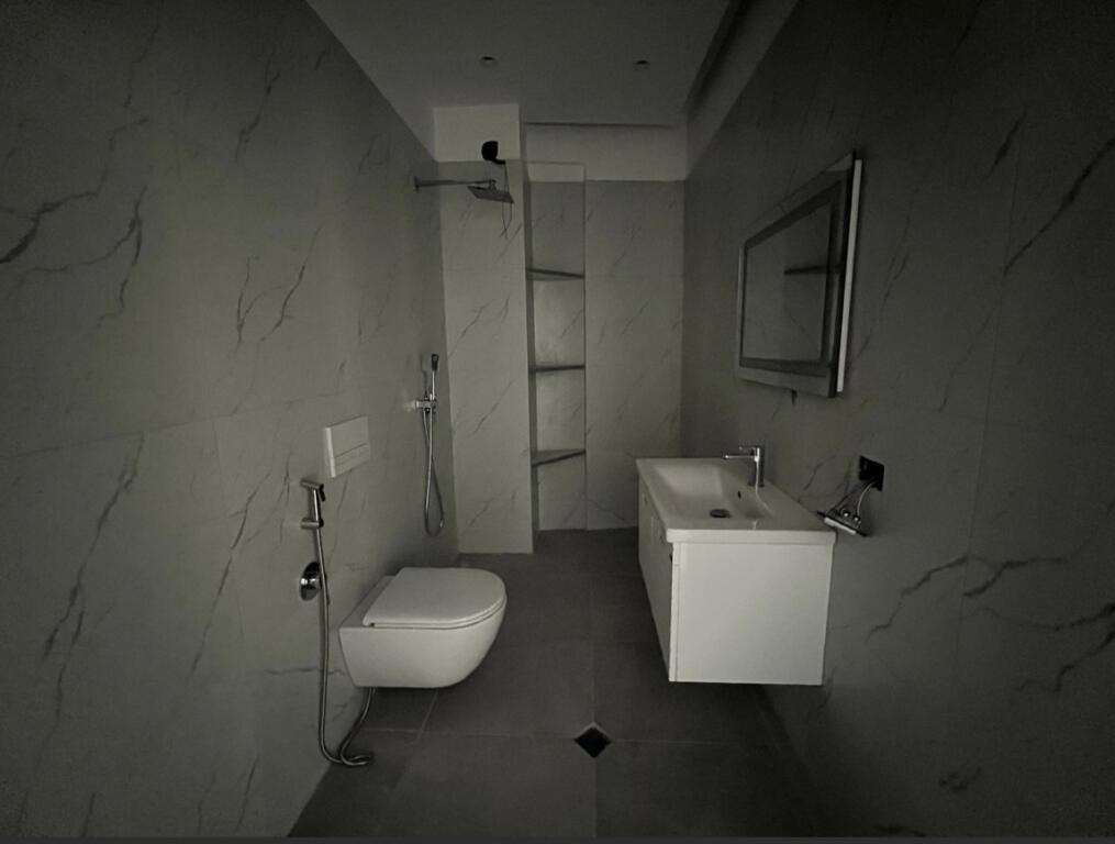 Apartament 1+1 per shitje te 5 Maji
