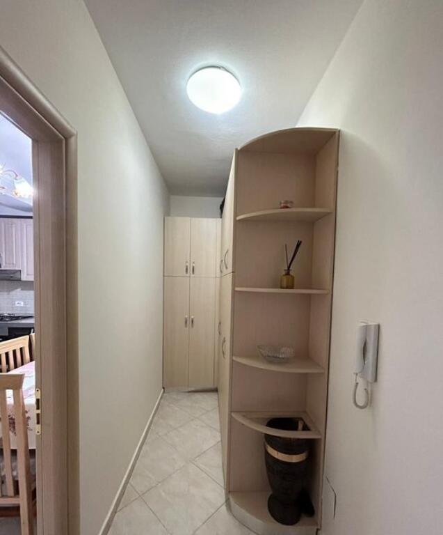 Apartament me qira 2+1, Rruga e Kavajes