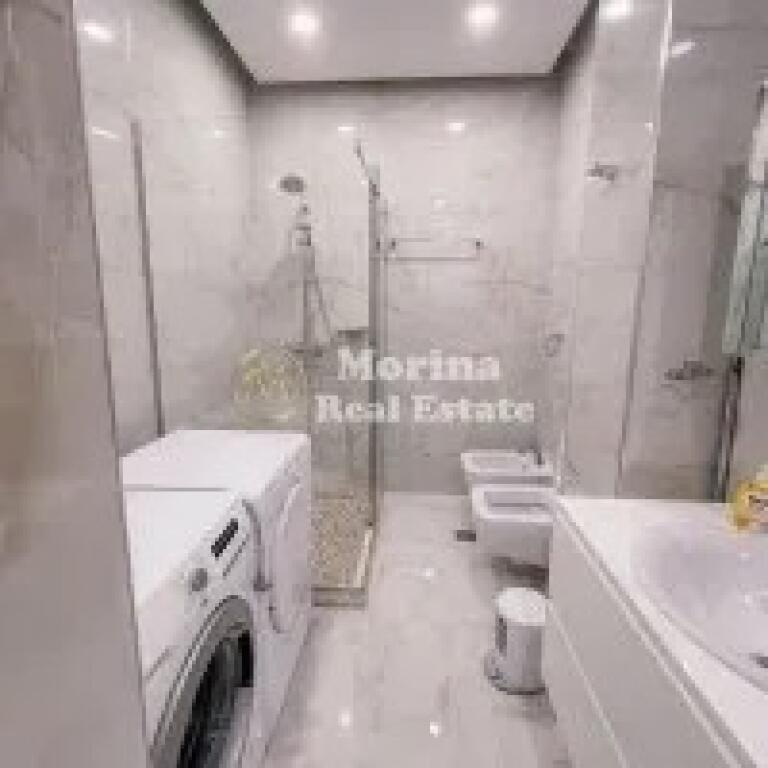 Qera, Apartament 2+1, te Pazari i Ri, 1000 euro/muaj