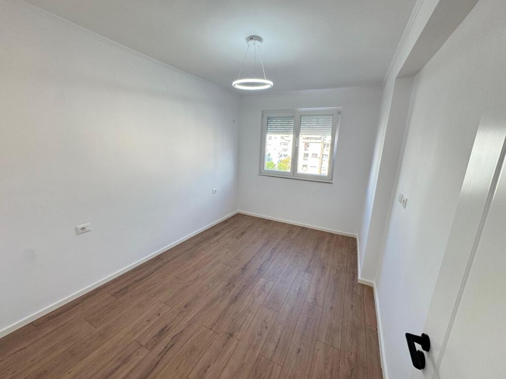 Shitet Apartament 1+1 Don Bosko