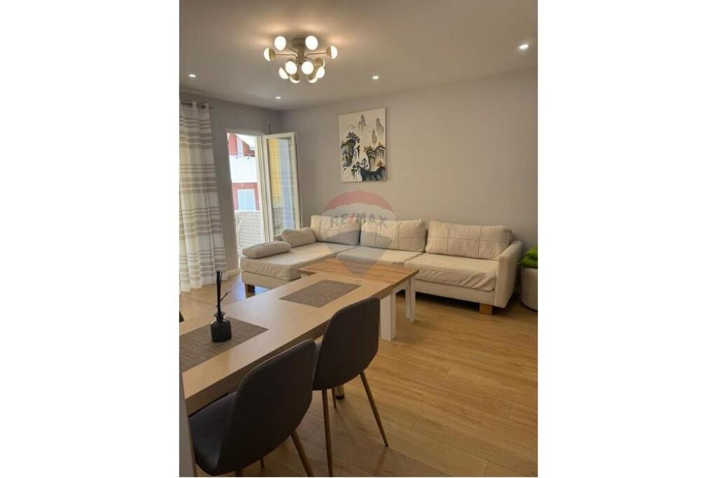 Apartament 2+1+2+Parkim me Qira, Liqeni i Thatë!